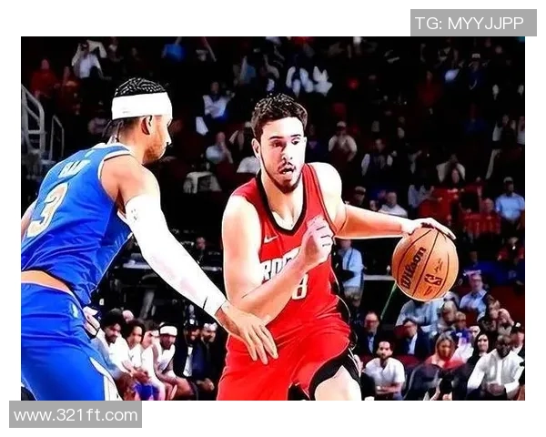 火箭队迎战强敌全力出击，探索新赛季的战术调整与球员状态