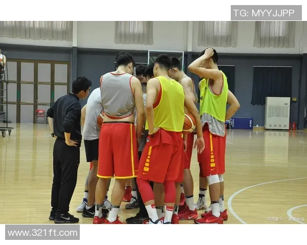 篮球点燃青春梦想描绘团队力量共筑辉煌赛场传奇之路