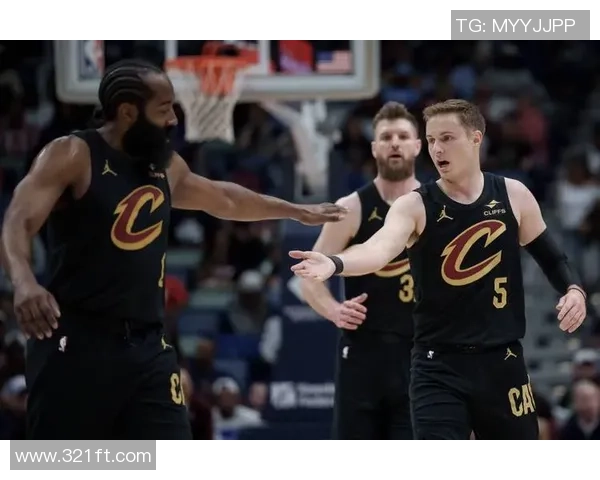 迈阿密热火全力出击迎战强敌，季后赛之路充满挑战与机遇